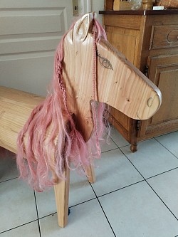 Cheval en bois
